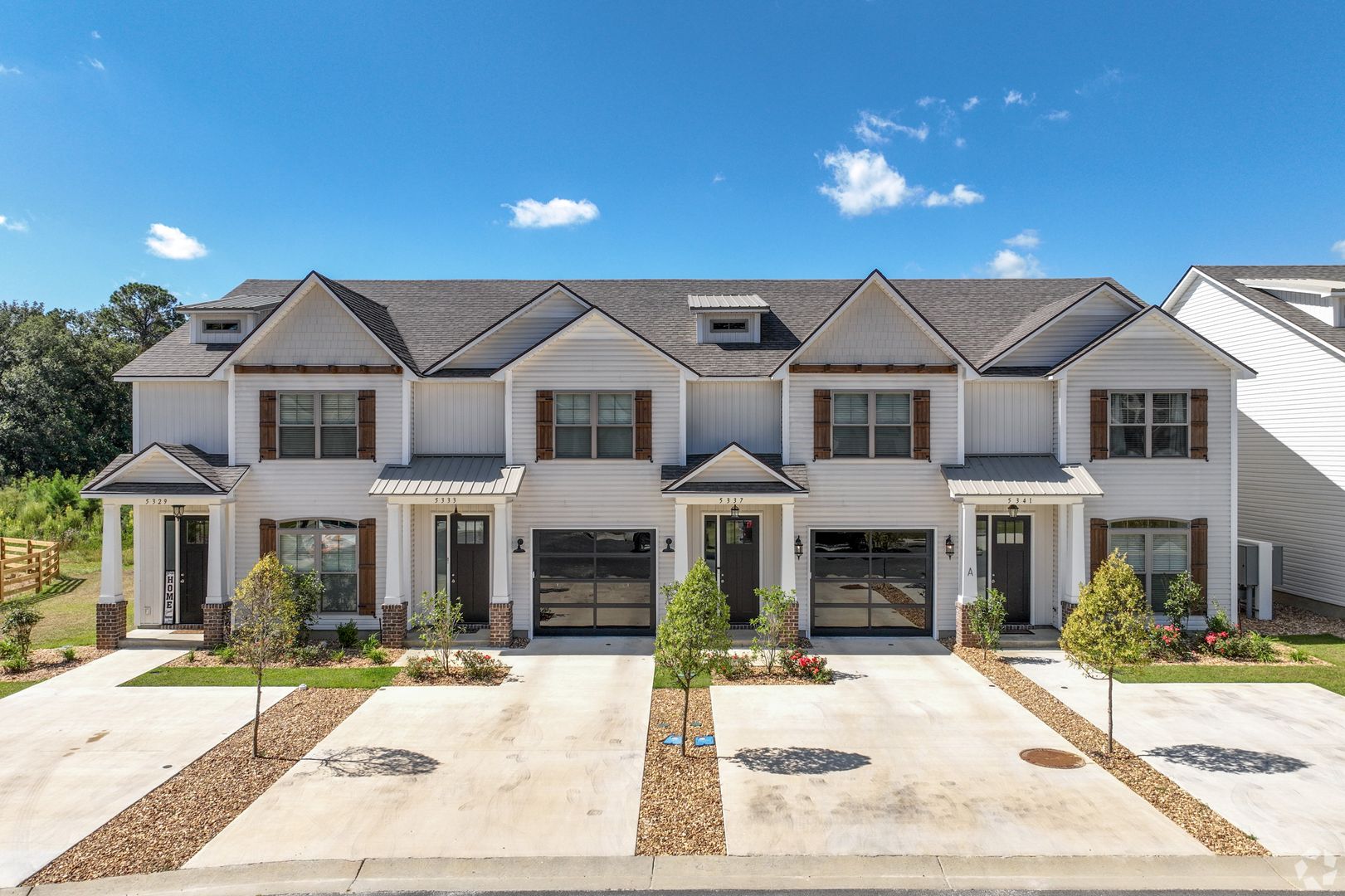 New Construction 4 Bedroom Townhome!